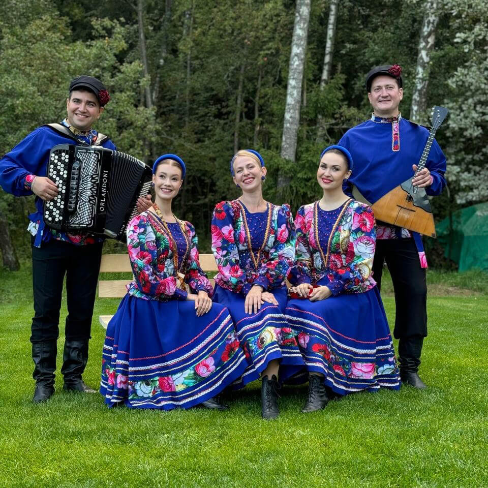 Выступление ансамбля